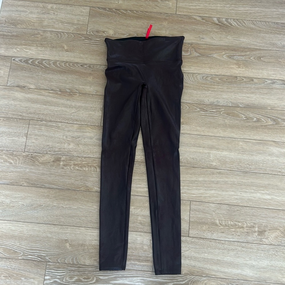 Spanx Faux Leather Burgandy leggings EUC